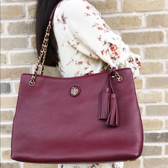 Tory Burch Handbags - Tory Burch Logo Large Chain Tote